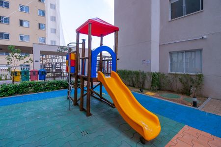 Apartamento para alugar com 33m², 2 quartos e sem vagaÁrea comum - Playground