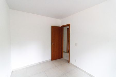 Apartamento à venda com 75m², 3 quartos e 1 vagaQuarto 2