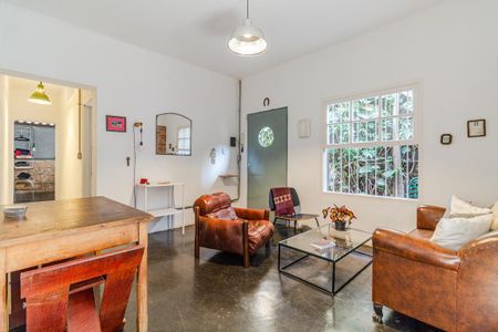 Casa para alugar com 130m², 2 quartos e sem vagaSala