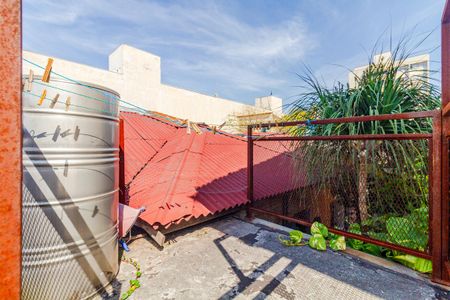 Casa para alugar com 130m², 2 quartos e sem vagaQuintal