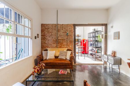 Casa para alugar com 130m², 2 quartos e sem vagaSala