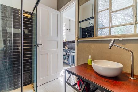 Casa para alugar com 130m², 2 quartos e sem vagaBanheiro