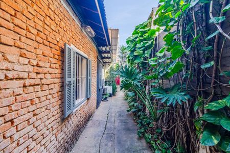 Casa para alugar com 130m², 2 quartos e sem vagaQuintal