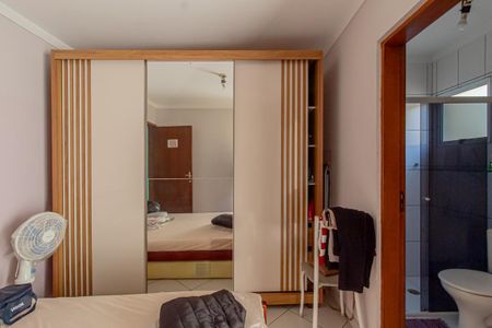 Casa à venda com 150m², 2 quartos e 2 vagas Casa à venda com 150m², 2 quartos e 2 vagasSuíte 2