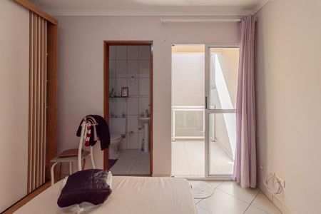 Casa à venda com 150m², 2 quartos e 2 vagas Casa à venda com 150m², 2 quartos e 2 vagasSuíte 2