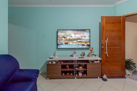 Casa à venda com 150m², 2 quartos e 2 vagas Casa à venda com 150m², 2 quartos e 2 vagasSala