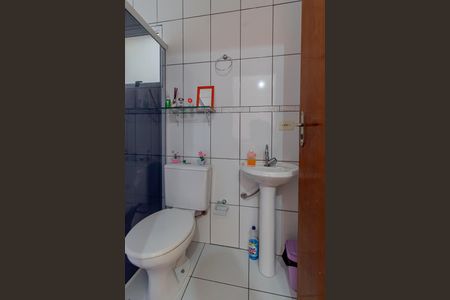 Casa à venda com 150m², 2 quartos e 2 vagas Casa à venda com 150m², 2 quartos e 2 vagasBanheiro da Suite 2