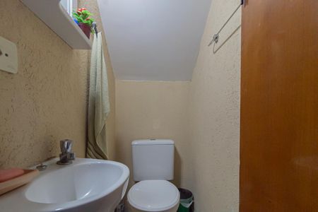 Casa à venda com 150m², 2 quartos e 2 vagas Casa à venda com 150m², 2 quartos e 2 vagasLavabo da Sala