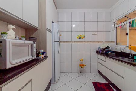 Casa à venda com 150m², 2 quartos e 2 vagas Casa à venda com 150m², 2 quartos e 2 vagasCozinha