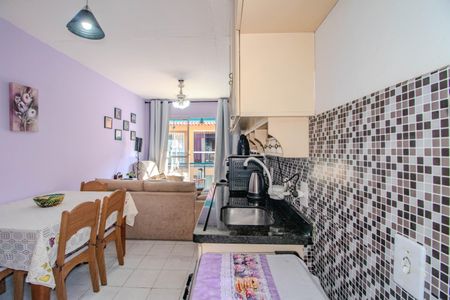 Apartamento à venda com 42m², 2 quartos e 1 vagaCozinha e Área de Serviço