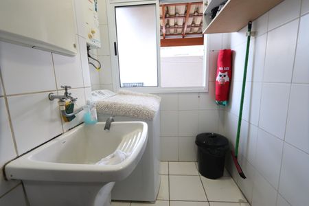 Apartamento à venda com 65m², 2 quartos e 1 vagaÁrea de Serviço