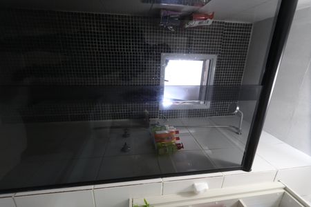 Apartamento à venda com 65m², 2 quartos e 1 vagaBanheiro Social