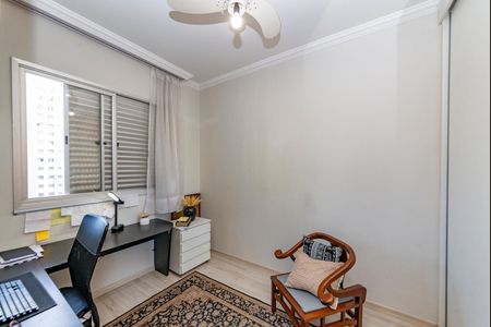 Apartamento à venda com 95m², 3 quartos e 2 vagasQuarto 