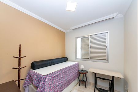 Apartamento à venda com 95m², 3 quartos e 2 vagasQuarto 2