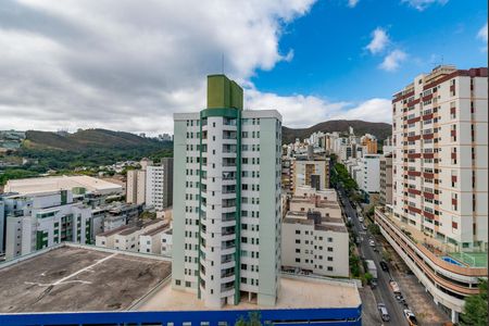 Apartamento à venda com 95m², 3 quartos e 2 vagasSuíte