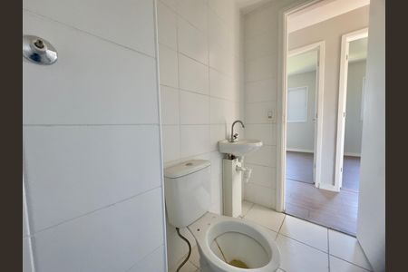Apartamento à venda com 70m², 3 quartos e 1 vaga Apartamento à venda com 70m², 3 quartos e 1 vagaBanheiro social 2