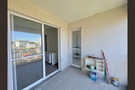 Apartamento à venda com 70m², 3 quartos e 1 vaga Apartamento à venda com 70m², 3 quartos e 1 vagaVaranda