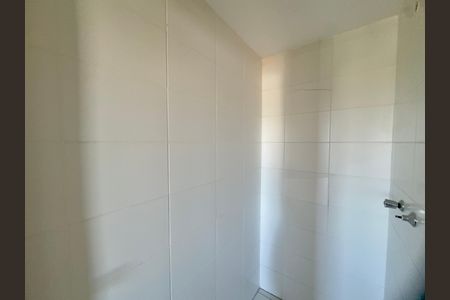 Apartamento à venda com 70m², 3 quartos e 1 vaga Apartamento à venda com 70m², 3 quartos e 1 vagaBanheiro social 2