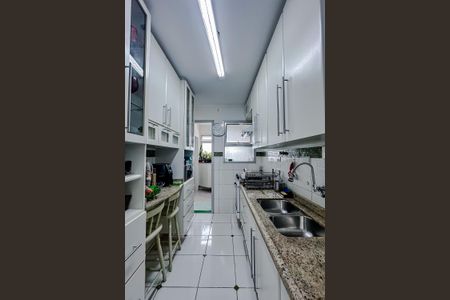 Apartamento à venda com 74m², 3 quartos e 2 vagasCozinha