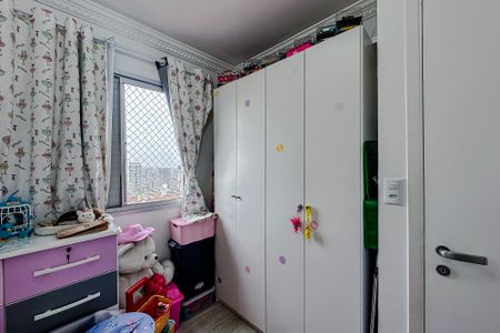 Apartamento à venda com 74m², 3 quartos e 2 vagasQuarto 3