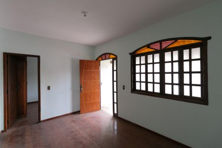 Casa para alugar com 100m², 3 quartos e 1 vagaSala