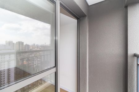 Apartamento à venda com 48m², 2 quartos e sem vaga Apartamento à venda com 48m², 2 quartos e sem vagaSacada