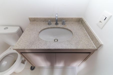 Apartamento à venda com 48m², 2 quartos e sem vaga Apartamento à venda com 48m², 2 quartos e sem vagaBanheiro