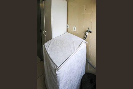 Apartamento à venda com 82m², 3 quartos e 1 vaga Apartamento à venda com 82m², 3 quartos e 1 vagaÁrea de Serviço