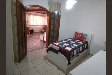 Casa à venda com 159m², 2 quartos e 2 vagas Casa à venda com 159m², 2 quartos e 2 vagasQuarto 2