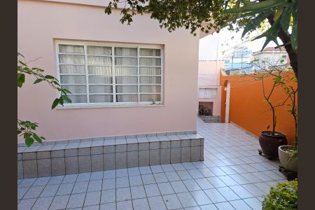 Casa à venda com 159m², 2 quartos e 2 vagas Casa à venda com 159m², 2 quartos e 2 vagasÁrea Externa