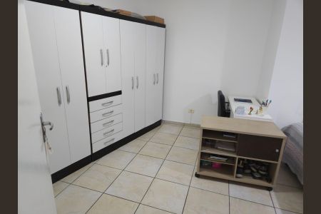 Casa à venda com 159m², 2 quartos e 2 vagas Casa à venda com 159m², 2 quartos e 2 vagasQuarto 1