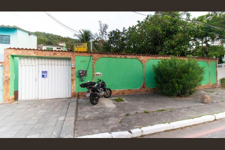 Casa à venda com 680m², 3 quartos e 1 vagaFachada