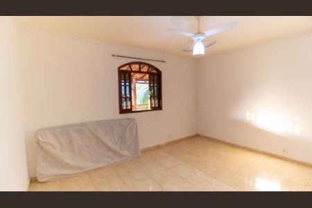 Casa à venda com 680m², 3 quartos e 1 vagaSuíte 1