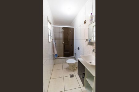 Casa à venda com 680m², 3 quartos e 1 vagaBanheiro da Suíte 2