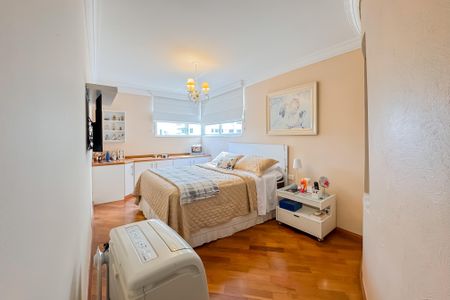 Apartamento para alugar com 200m², 3 quartos e 1 vaga Apartamento para alugar com 200m², 3 quartos e 1 vagaSuíte 3
