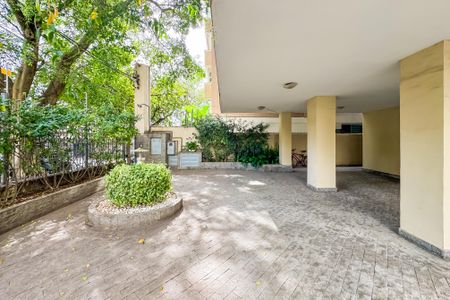 Apartamento para alugar com 200m², 3 quartos e 1 vaga Apartamento para alugar com 200m², 3 quartos e 1 vagaÁrea comum