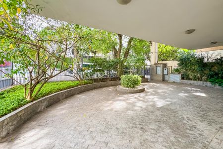 Apartamento para alugar com 200m², 3 quartos e 1 vaga Apartamento para alugar com 200m², 3 quartos e 1 vagaÁrea comum