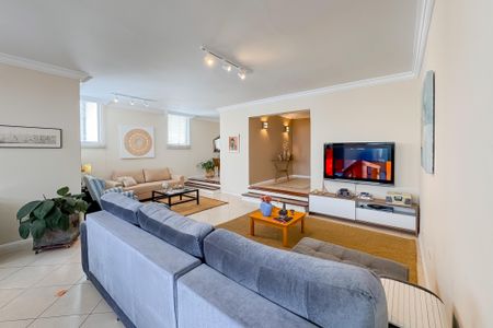 Apartamento para alugar com 200m², 3 quartos e 1 vaga Apartamento para alugar com 200m², 3 quartos e 1 vagaSala