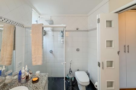 Apartamento para alugar com 200m², 3 quartos e 1 vaga Apartamento para alugar com 200m², 3 quartos e 1 vagaBanheiro da Suíte 3