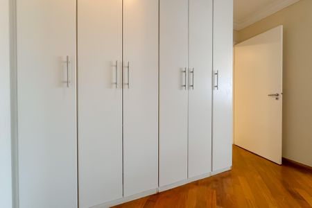 Apartamento para alugar com 200m², 3 quartos e 1 vaga Apartamento para alugar com 200m², 3 quartos e 1 vagaCloset da Suíte 3
