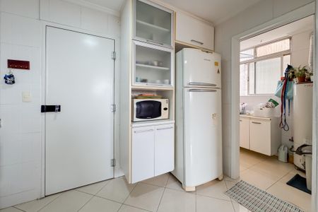 Apartamento para alugar com 200m², 3 quartos e 1 vaga Apartamento para alugar com 200m², 3 quartos e 1 vagaCozinha