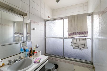 Casa à venda com 500m², 3 quartos e 2 vagas Casa à venda com 500m², 3 quartos e 2 vagasBanheiro da Suíte