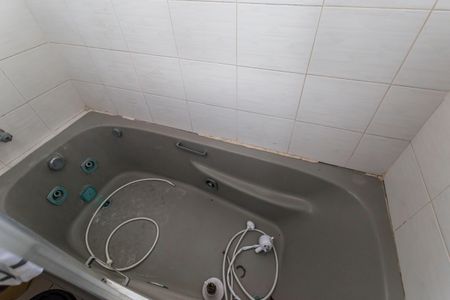 Casa à venda com 500m², 3 quartos e 2 vagas Casa à venda com 500m², 3 quartos e 2 vagasBanheiro da Suíte