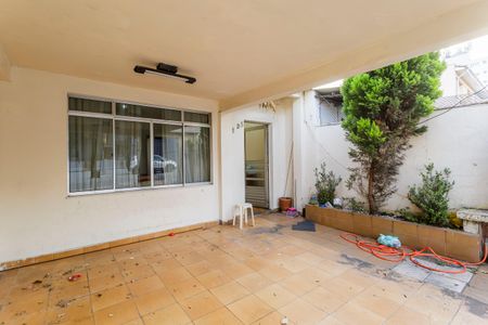 Casa à venda com 500m², 3 quartos e 2 vagas Casa à venda com 500m², 3 quartos e 2 vagasGaragem