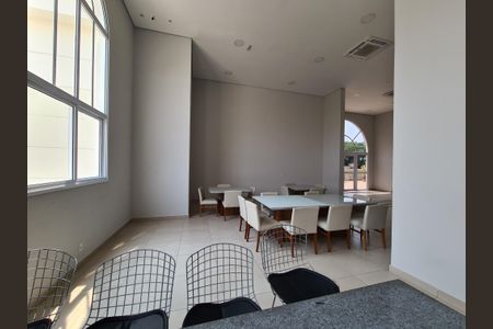 Apartamento à venda com 242m², 3 quartos e 4 vagasÁrea comum - Salão de festas
