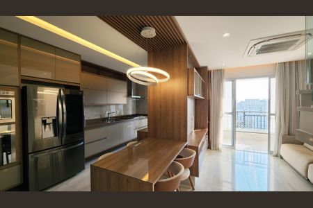 Apartamento à venda com 242m², 3 quartos e 4 vagasSala/Cozinha