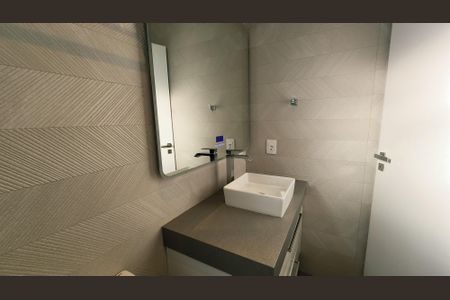 Apartamento à venda com 242m², 3 quartos e 4 vagasBanheiro da Suíte 3