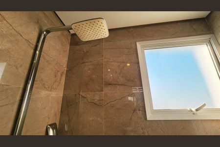 Apartamento à venda com 242m², 3 quartos e 4 vagasBanheiro da Suíte