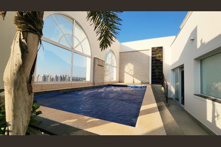 Apartamento à venda com 242m², 3 quartos e 4 vagasPiscina Cobertura