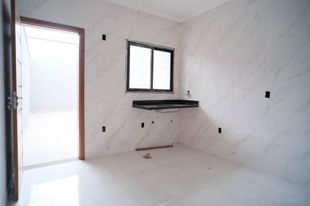 Casa à venda com 79m², 2 quartos e 2 vagasCozinha